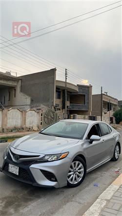 تۆیۆتا کامری